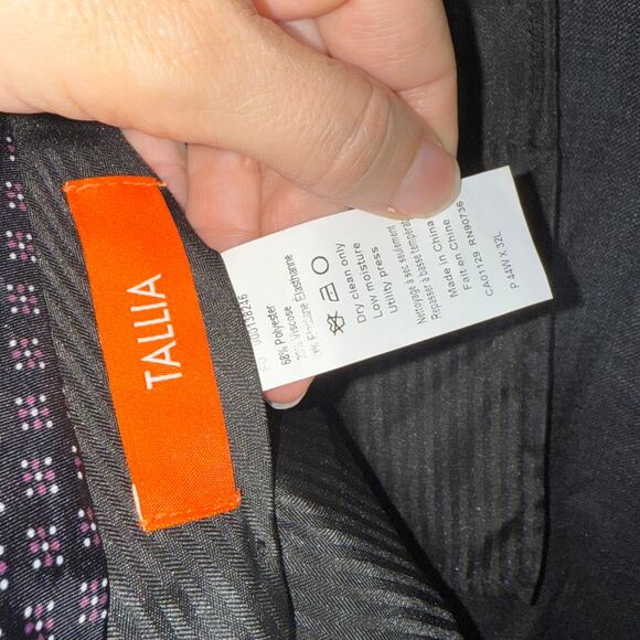 Tallia Men's Classic Fit Suit Separate Pant - Dark Grey 44x32 $135 - Picture 11 of 11